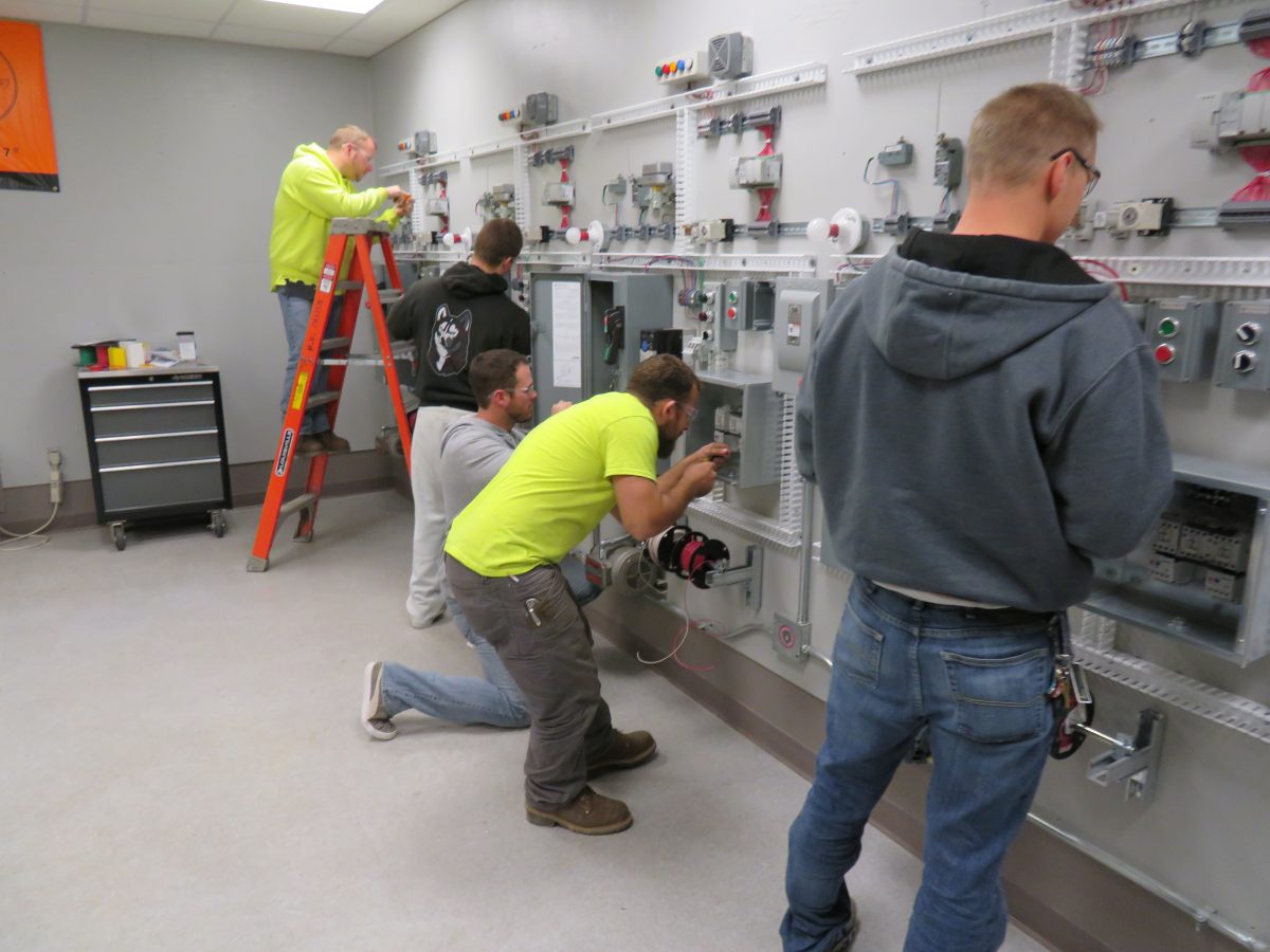 international-brotherhood-of-electrical-workers-local-743-pennsylvania-apprentice-coordinators